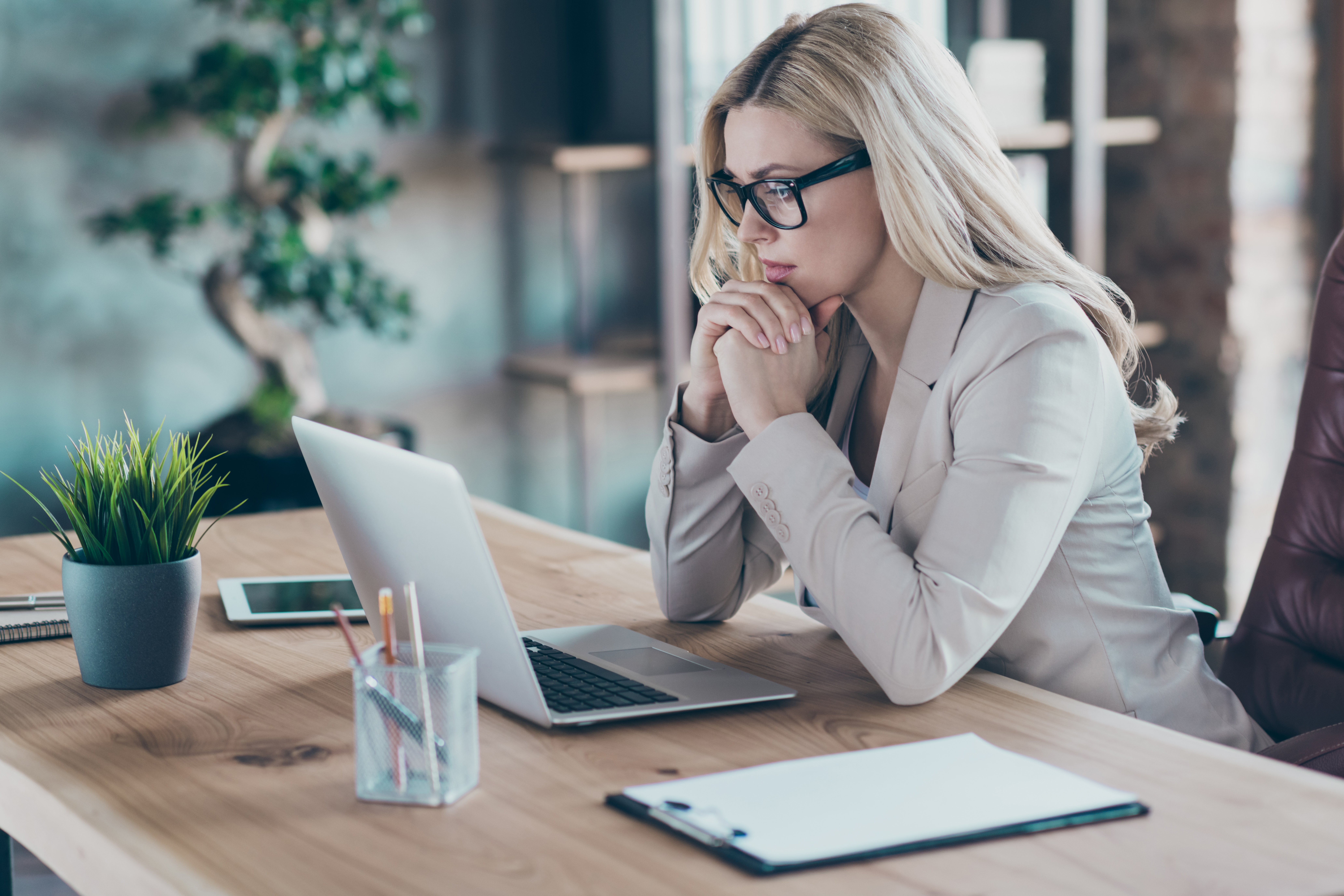 Miért veszíted el a B2B ügyfeleid 50%-át az első 15 percben? (És hogyan nyerd vissza őket)